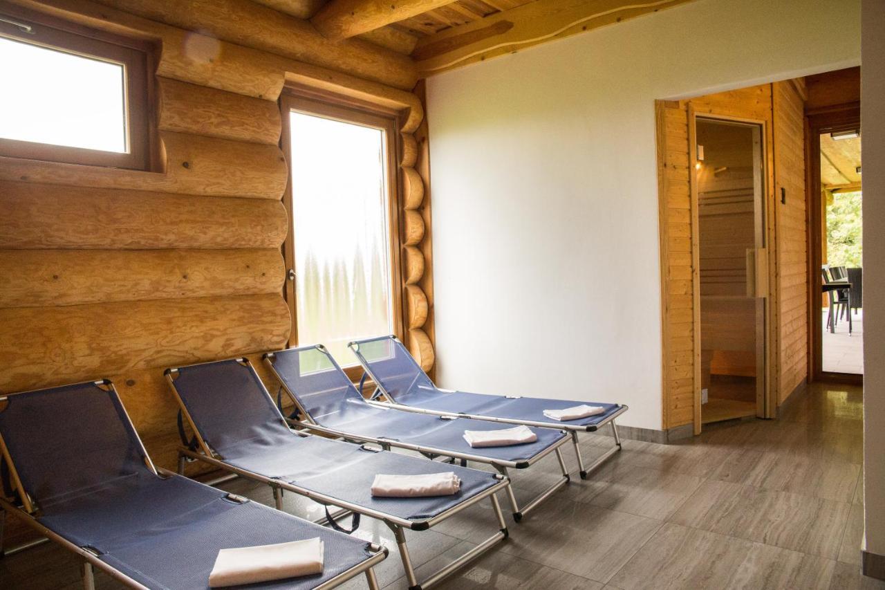 Villa Luxusni Srub Az 24 Luzek - Sruby-Lipno à Frymburk Extérieur photo