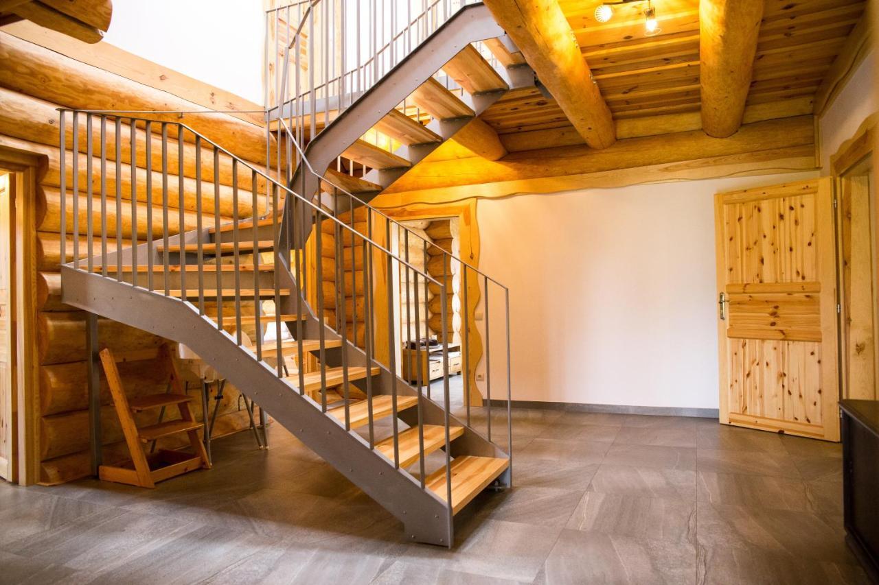 Villa Luxusni Srub Az 24 Luzek - Sruby-Lipno à Frymburk Extérieur photo